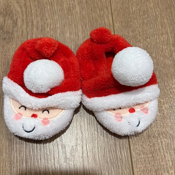 Xmas 🎅🏻 slippers - Picture 1 of 2